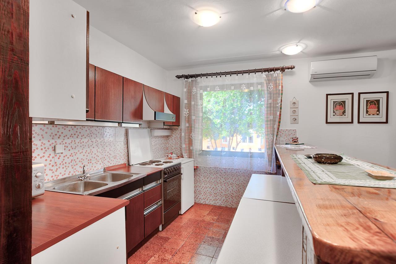 Apartamento Vesna Pjescana Uvala Exterior foto